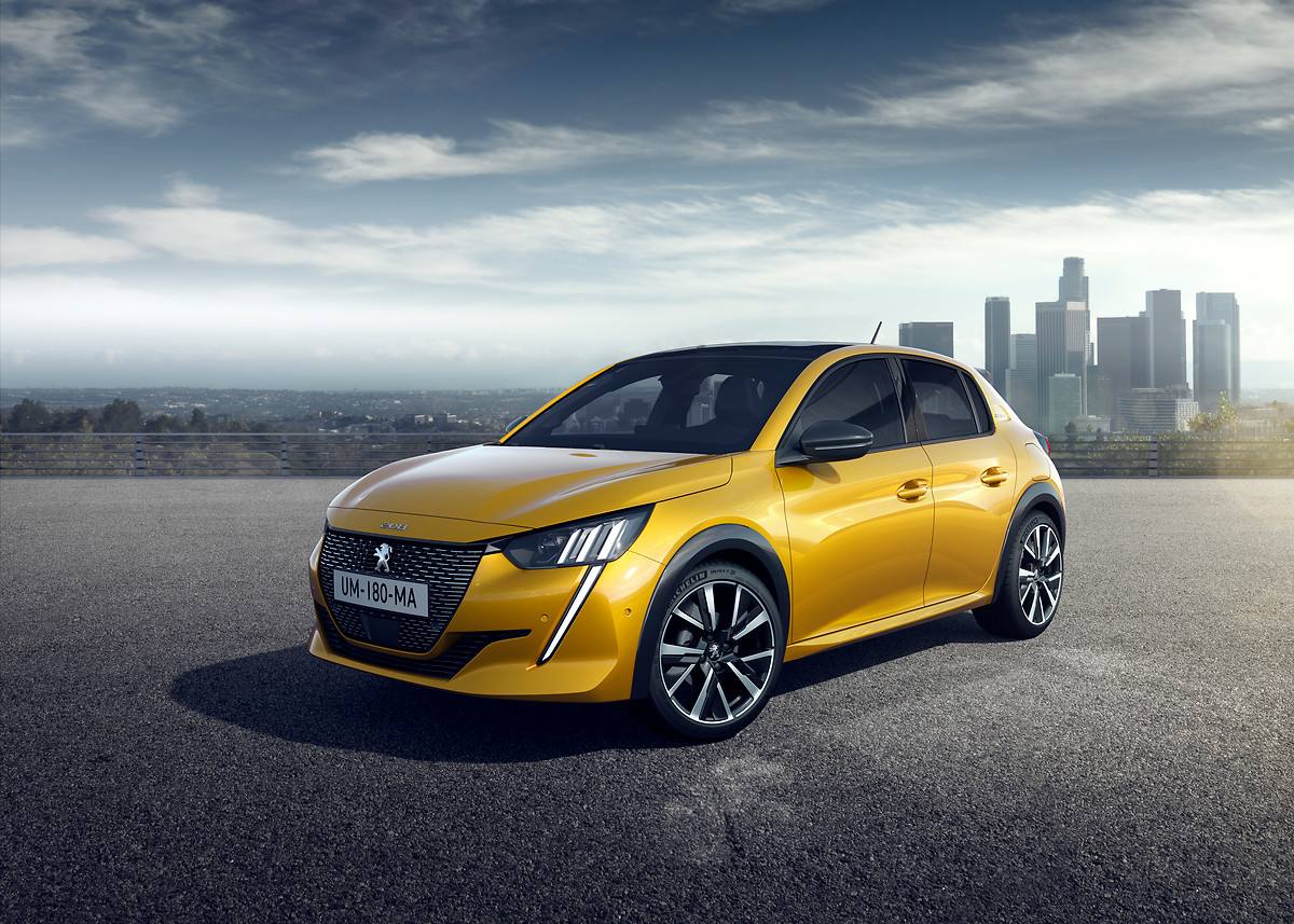PEUGEOT_208
