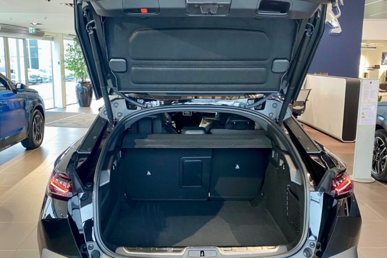 Peugeot 408 GT Hybrid 136 e-DCS6