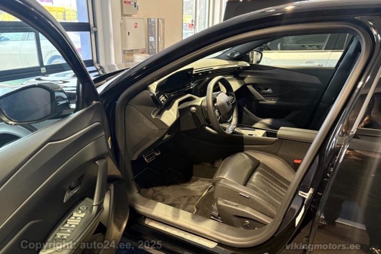 Peugeot 408 GT Hybrid 136 e-DCS6