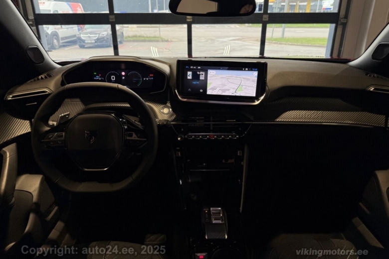 Peugeot 2008 Allure Hybrid 145 e-DCS6