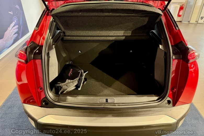 Peugeot 2008 Allure Hybrid 145 e-DCS6