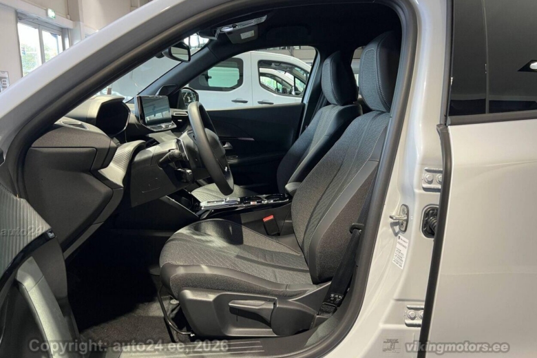 Peugeot 2008 Allure Hybrid 145 e-DCS6