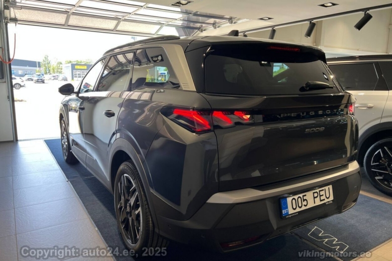 Peugeot 5008 GT Hybrid 145 e-DCS6
