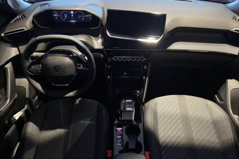 Peugeot 2008 Allure Hybrid 145 e-DCS6