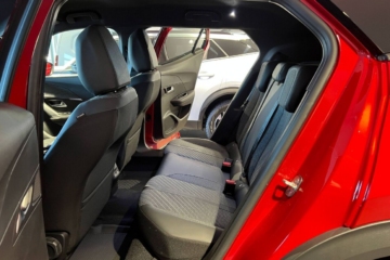 Peugeot 2008 Allure Hybrid 145 e-DCS6