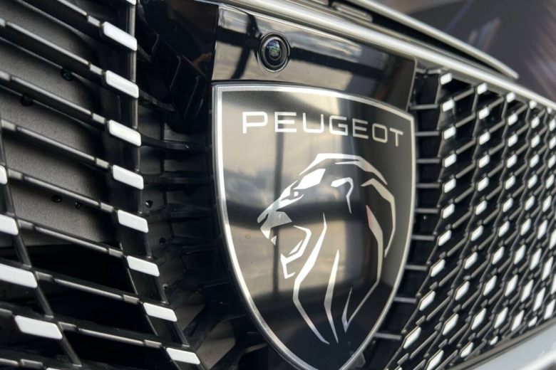 Peugeot 3008 GT Hybrid 145 e-DCS6