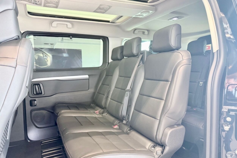 Peugeot Traveller L3 VIP BlueHDi 180 AT8