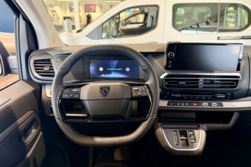 Peugeot Traveller L3 VIP BlueHDi 180 AT8